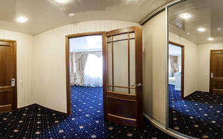 Апарт-отель Новый век Энгельс Большой двухместный номер с 1 кроватью-2