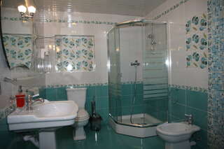 Апарт-отель Новый век Энгельс Стандартный трехместный номер-1