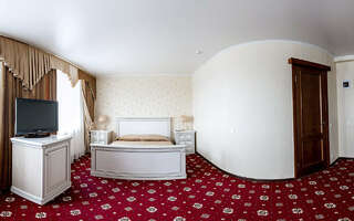 Апарт-отель Новый век Энгельс Большой двухместный номер с 1 кроватью-1
